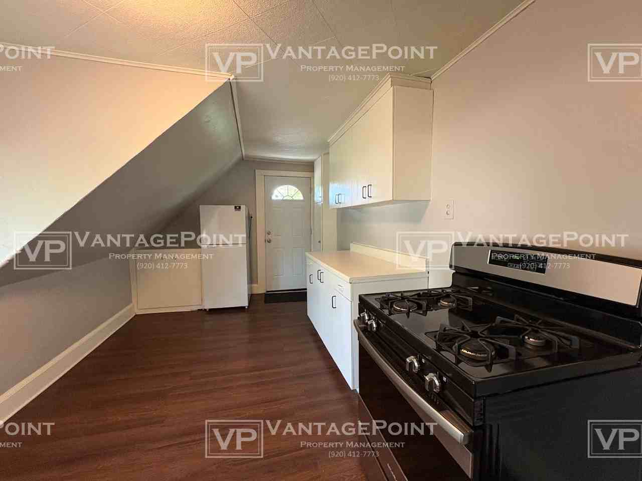 840 Shawano Ave #C - Photo 3 of 11