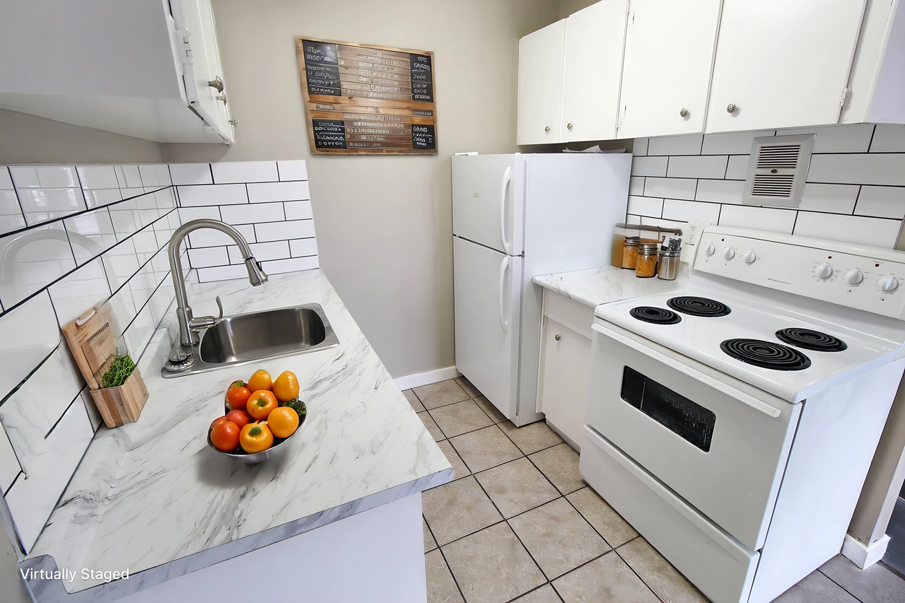Priya Place - Photo 4 of 14