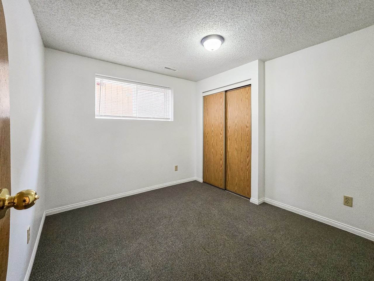 1515 36 Street Southeast - Photo 7 of 20