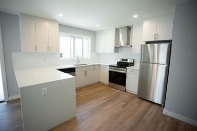 10996 123st - Photo 2 of 10