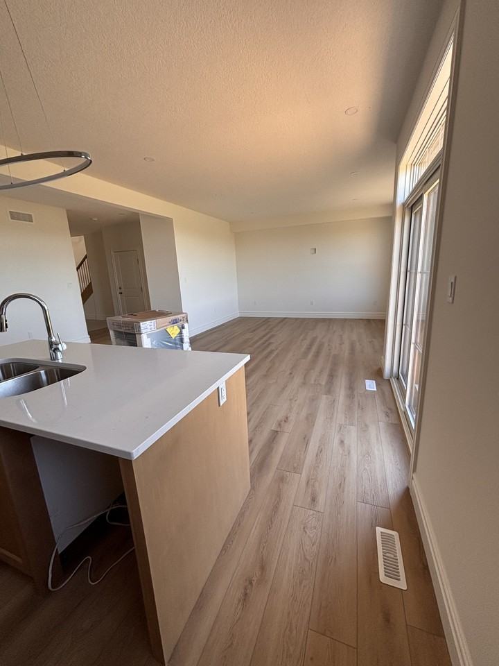 1622 Upper West - Upper House - Photo 4 of 15
