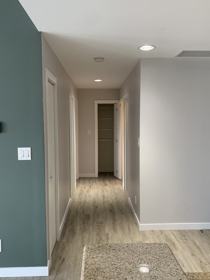 293 Edison Ave - Photo 7 of 17