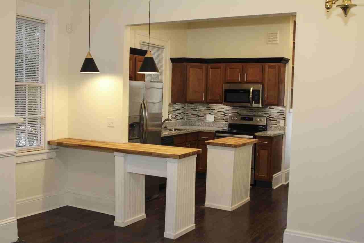 201 W Duffy St - Photo 2 of 29