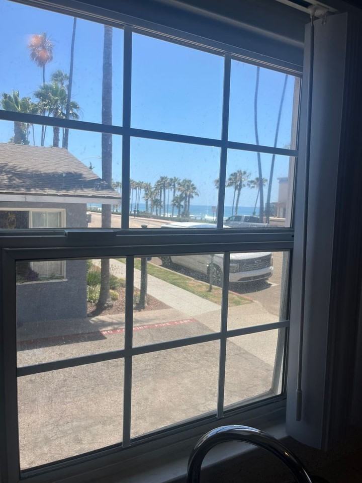 Sea View Apts - Photo 6 of 16