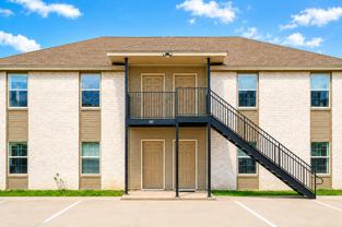 5704 Greengate Dr #D - Photo 1 of 1
