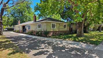 featured image of 2727 57th St #1