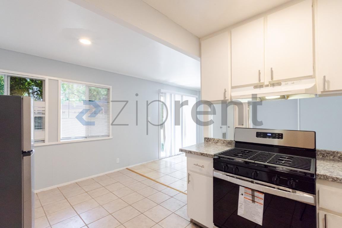 709 Adeline Pl - Photo 6 of 24