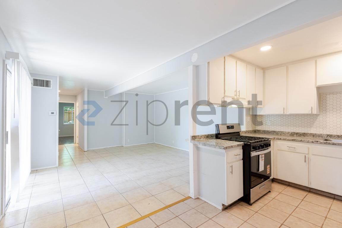 709 Adeline Pl - Photo 7 of 24