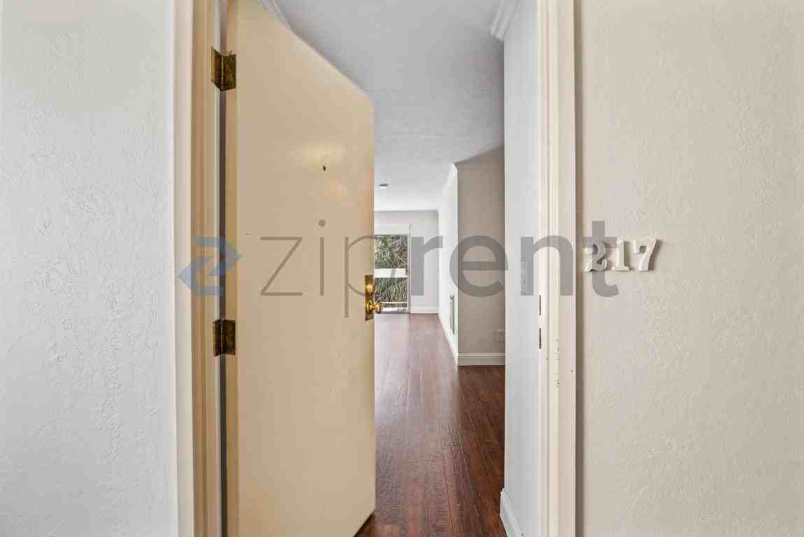 2005 Pleasant Valley Ave #217 - Photo 6 of 26