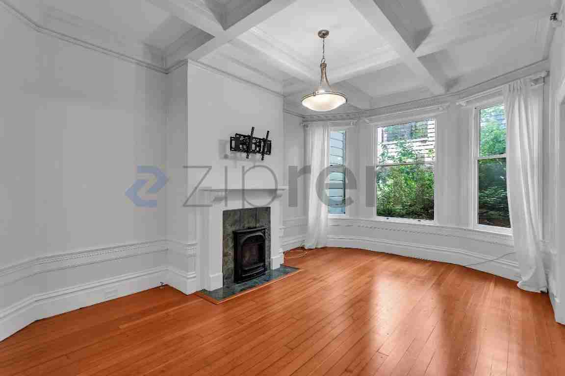 3110 Clay St #2 - Photo 6 of 16