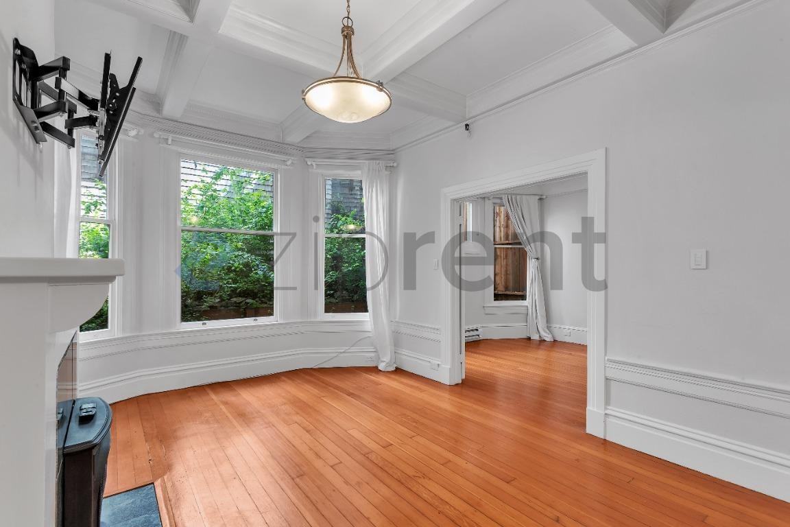 3110 Clay St #2 - Photo 7 of 16