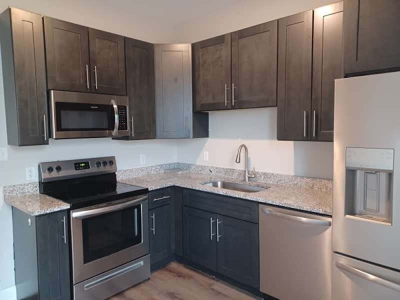 320 N Kent St #B - Photo 3 of 11