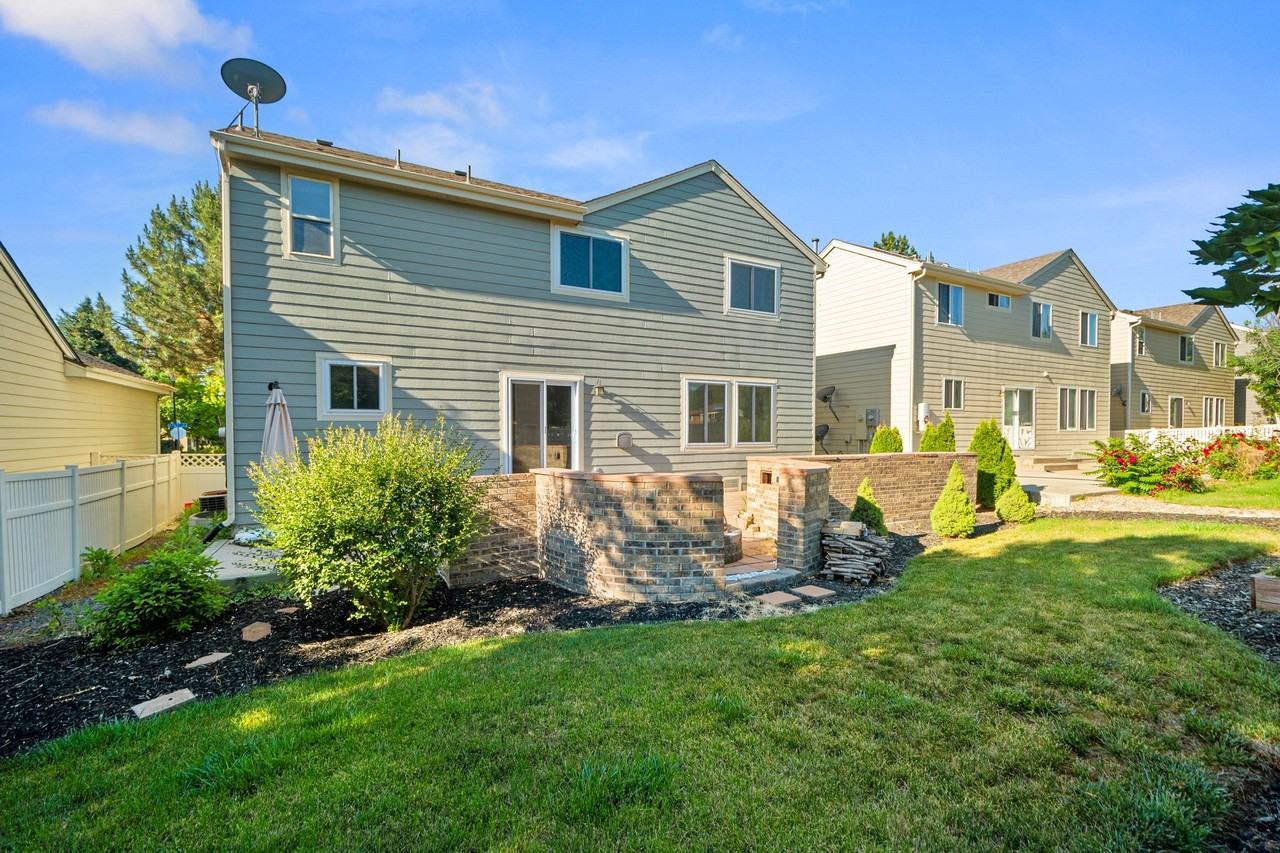 4635 W 63rd Pl - Photo 3 of 26