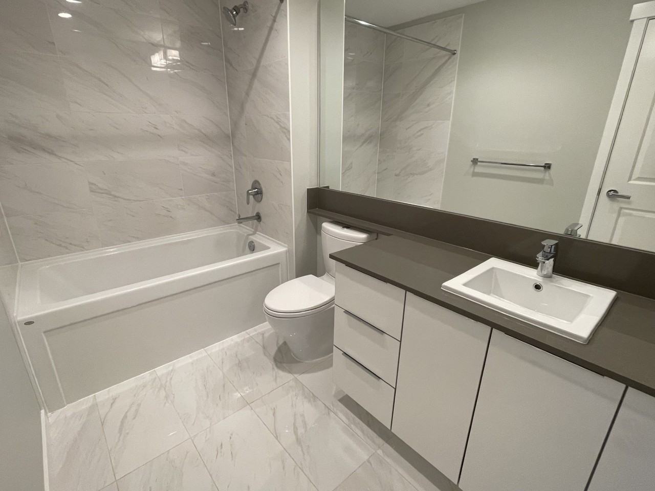 607 Cottonwood Avenue - Photo 5 of 6