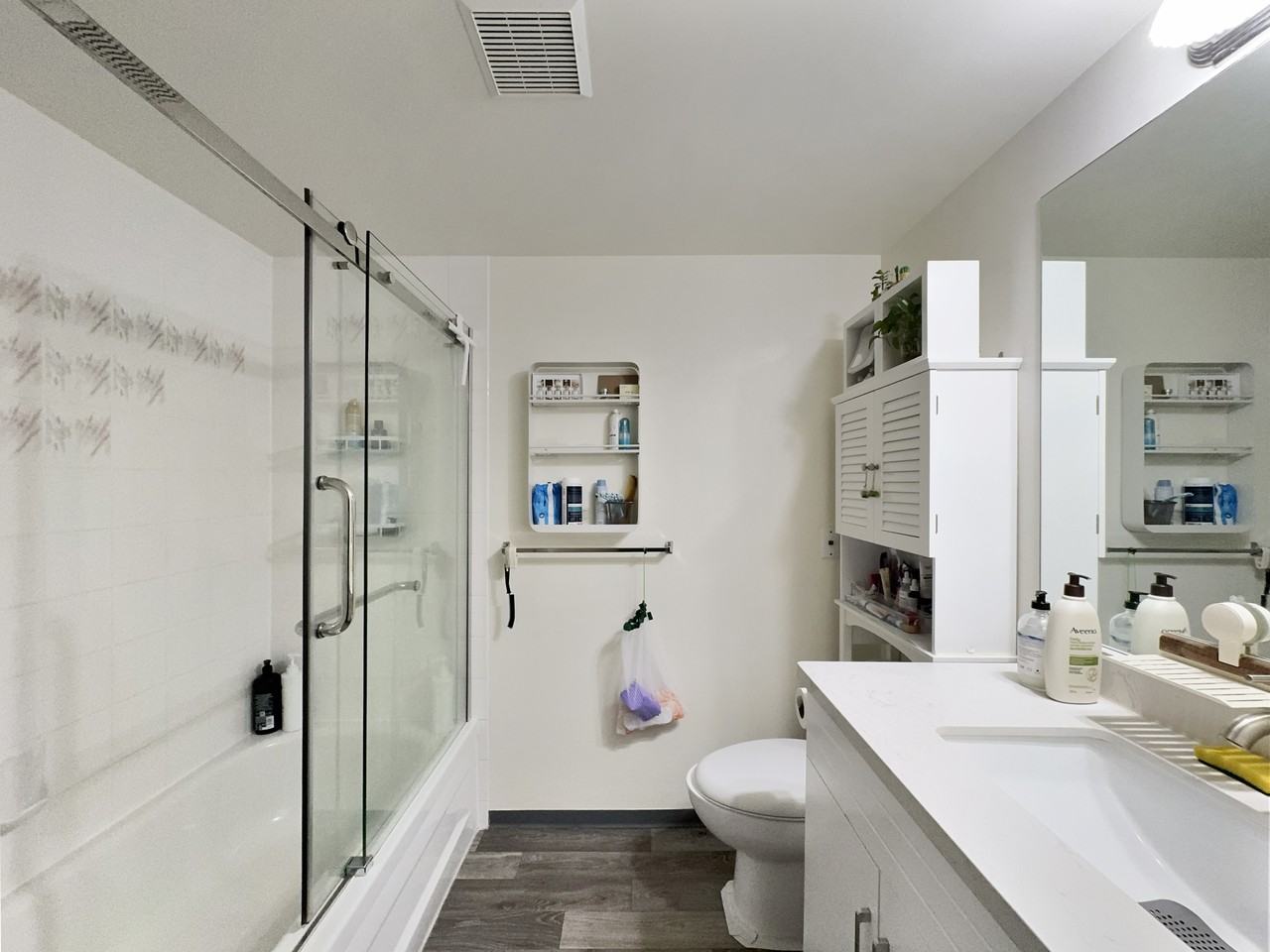 8620 Jones Road - Photo 7 of 13