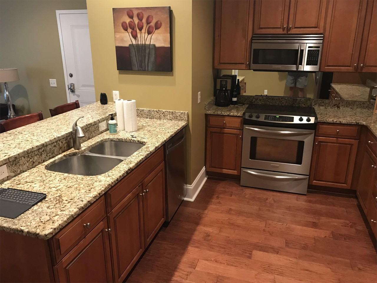 425 E Mcdonough St #101 - Photo 7 of 37