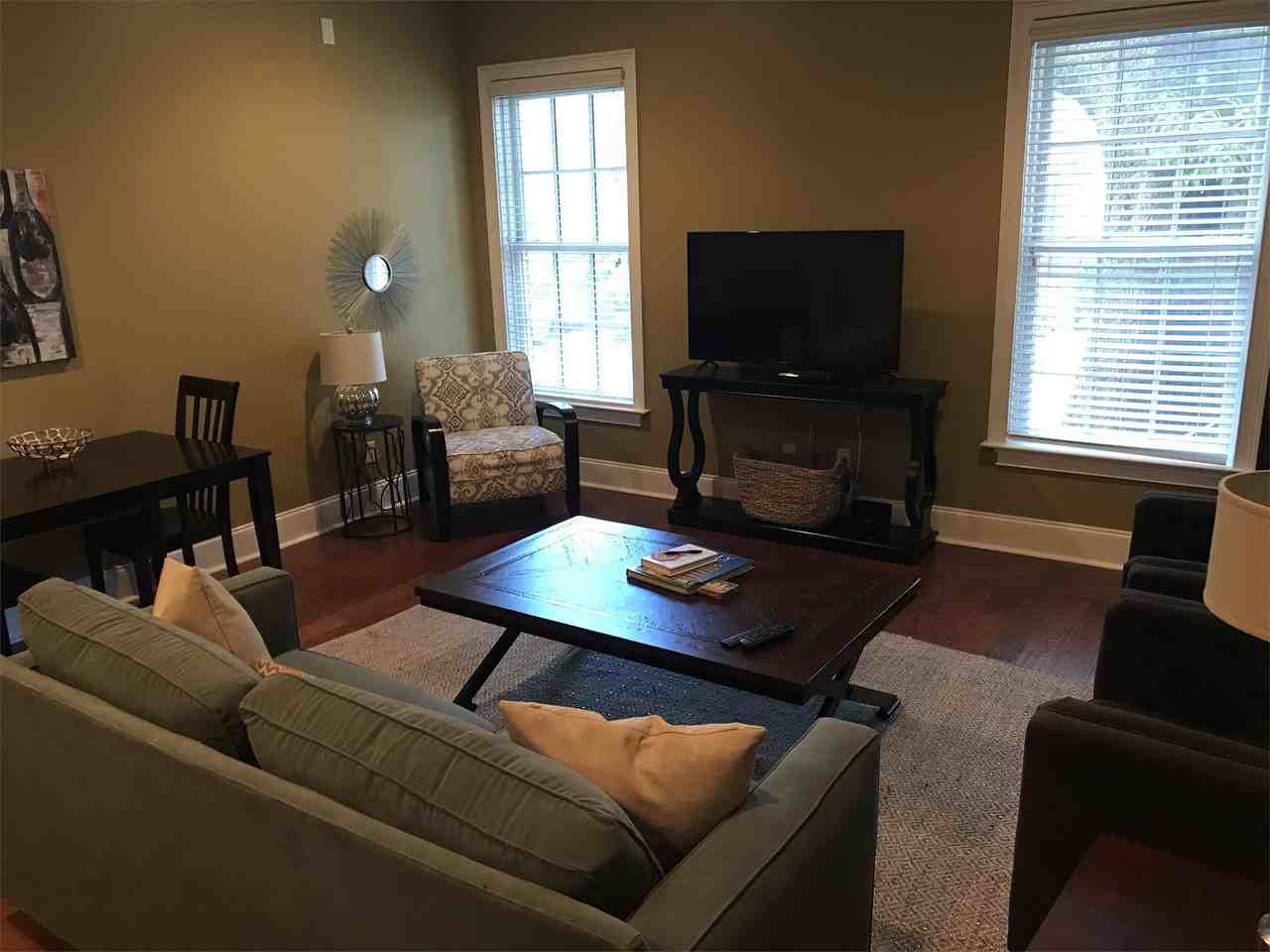 425 E Mcdonough St #101 - Photo 2 of 37