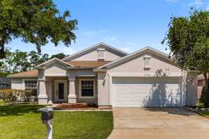featured image of 2732 Woodsdale Dr