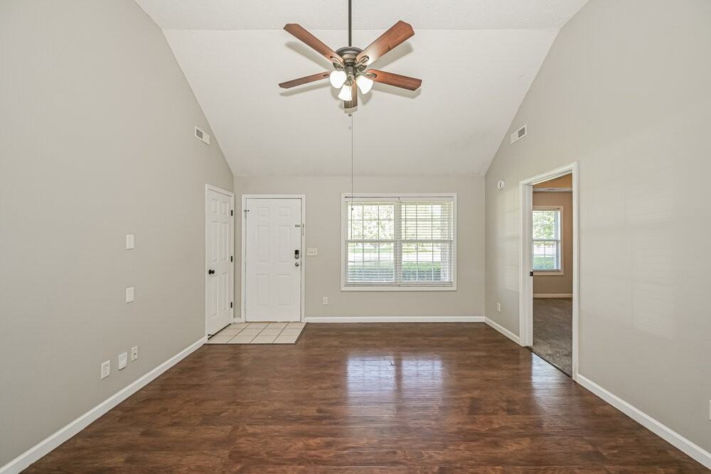 9003 Callan Ct - Photo 4 of 16