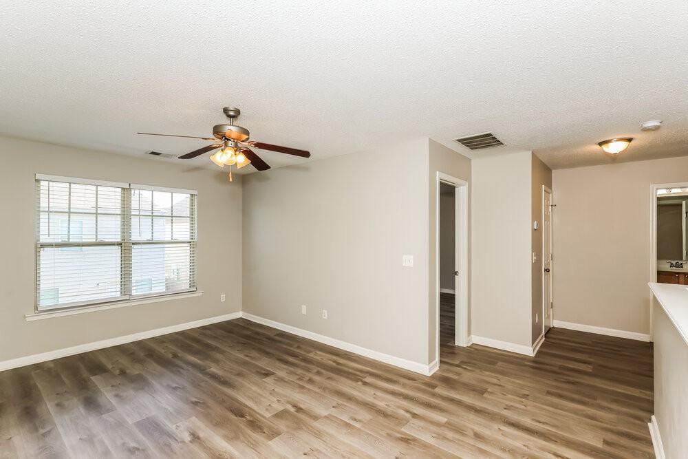 214 Ben Ln - Photo 7 of 17