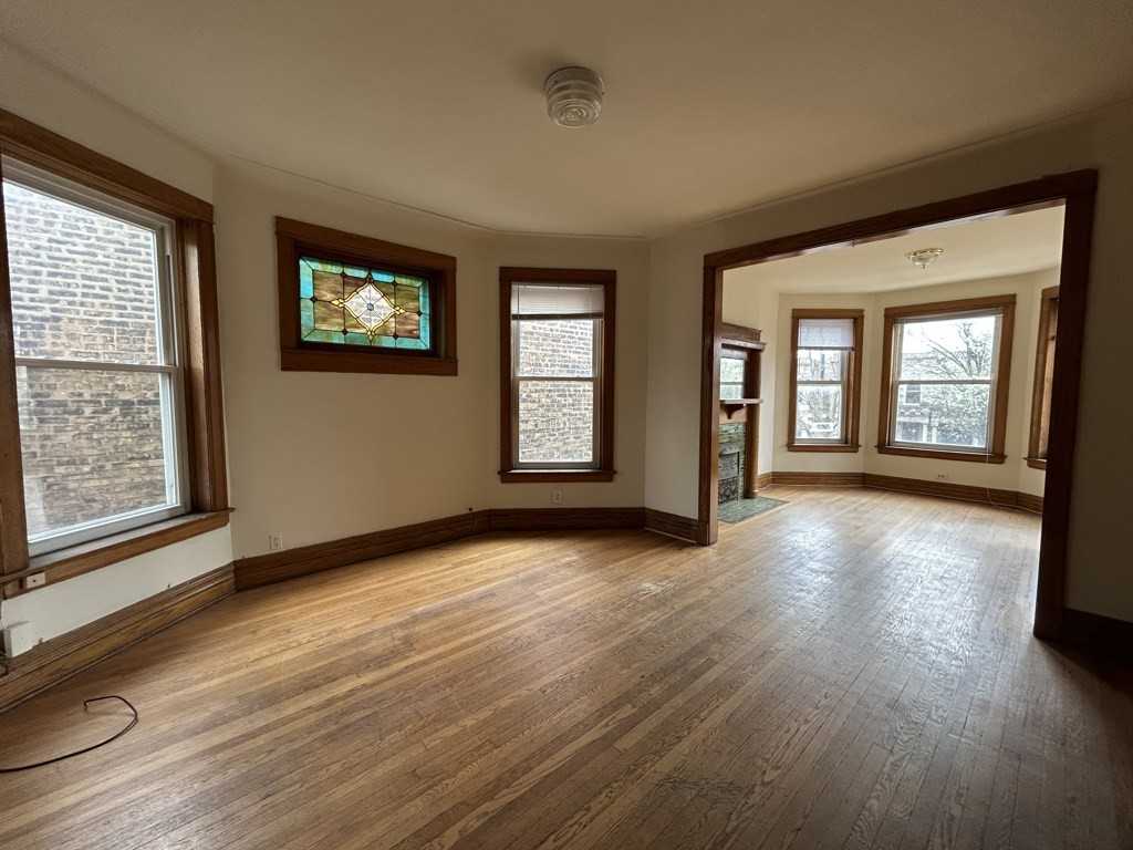 1216 W Addison St #2F - Photo 5 of 14