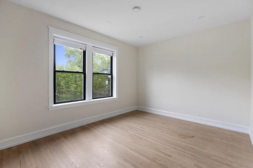 4636 N Hamilton Ave #2F - Photo 7 of 10