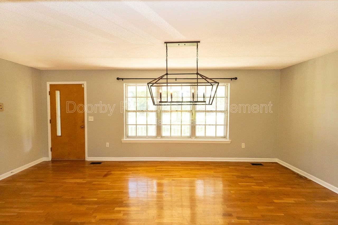 834 Kay Cir - Photo 5 of 25