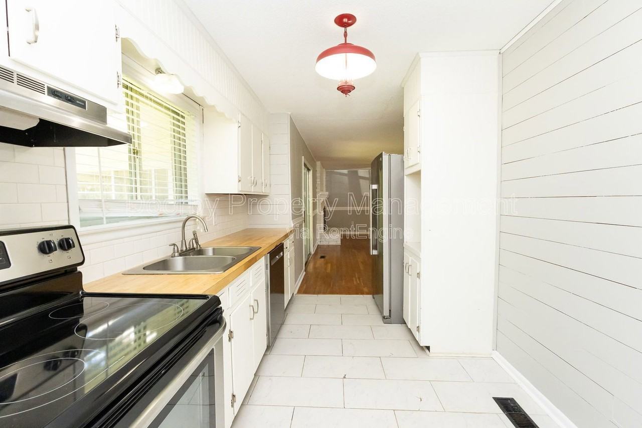 834 Kay Cir - Photo 6 of 25