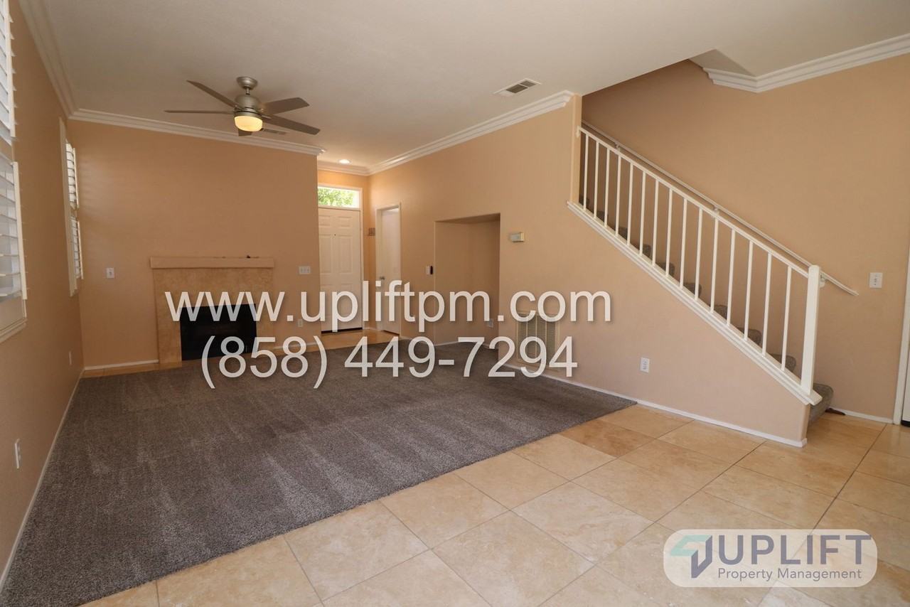 8281 Gold Coast Dr #3 - Photo 3 of 10