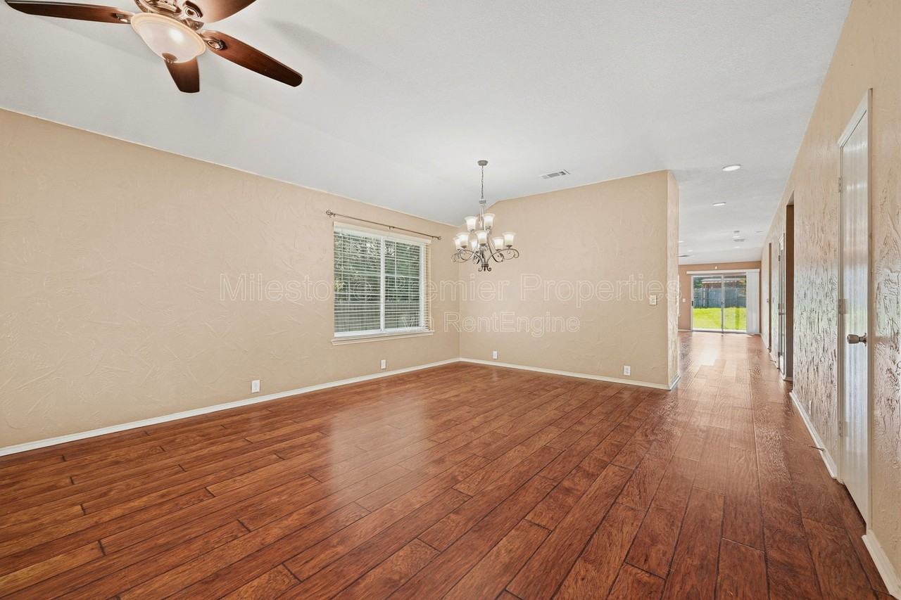 2304 Pheasant Run - Photo 6 of 25