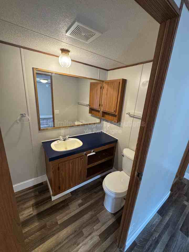 9499 Wendi Dr Ne #I - Photo 5 of 19