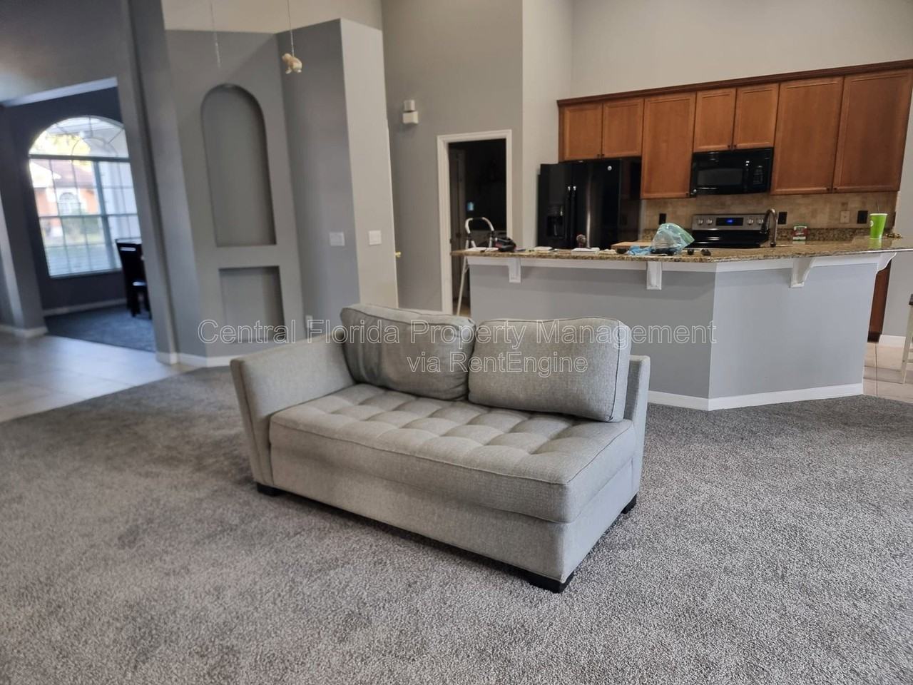 909 Arbormoor Pl - Photo 5 of 30
