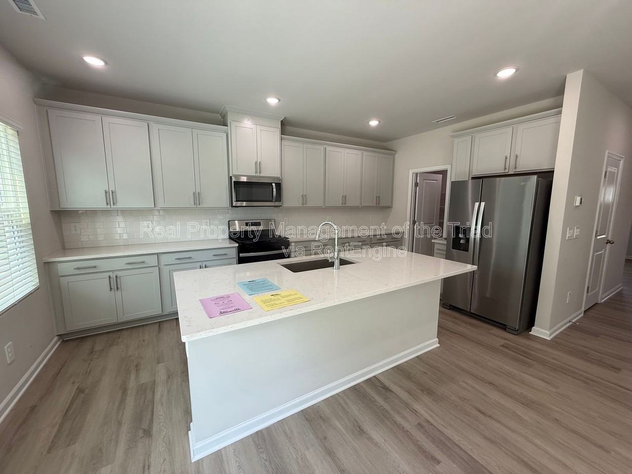 2215 Cherry Creek Rd - Photo 5 of 25