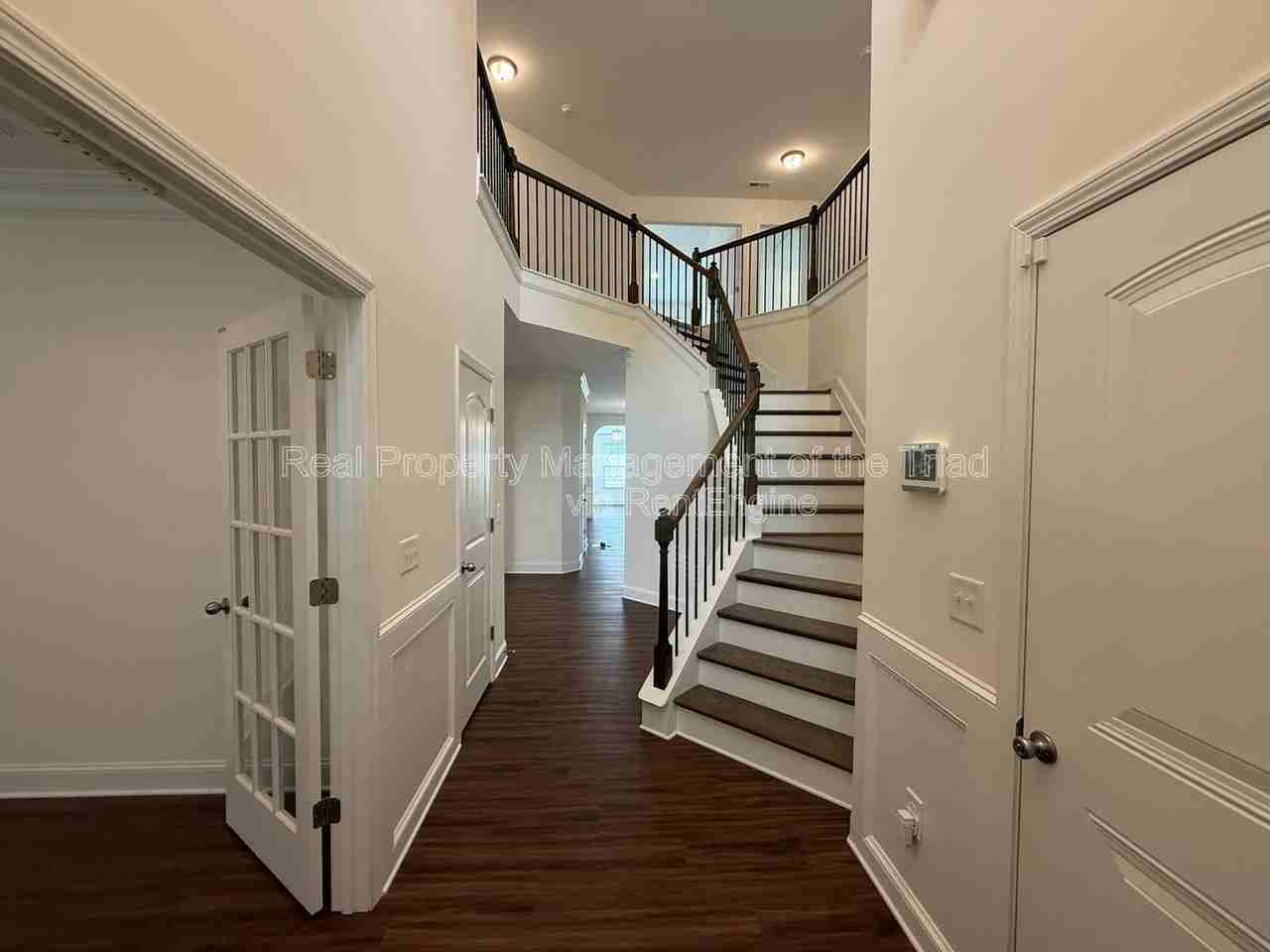 5741 Marblehead Dr - Photo 2 of 34