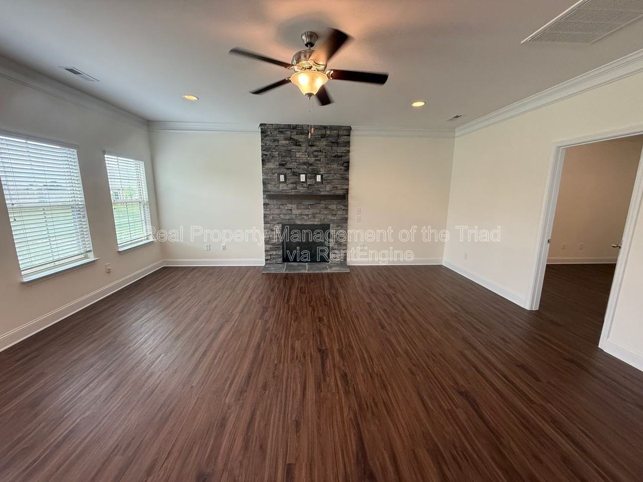 5741 Marblehead Dr - Photo 6 of 34