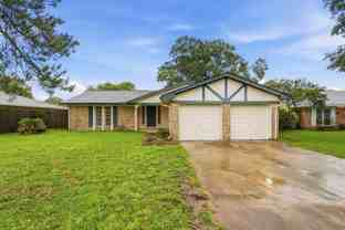 423 Pickford Dr - Photo 1 of 1