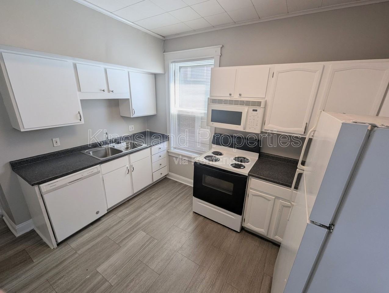 5707 Dewey Ave #1F - Photo 3 of 17