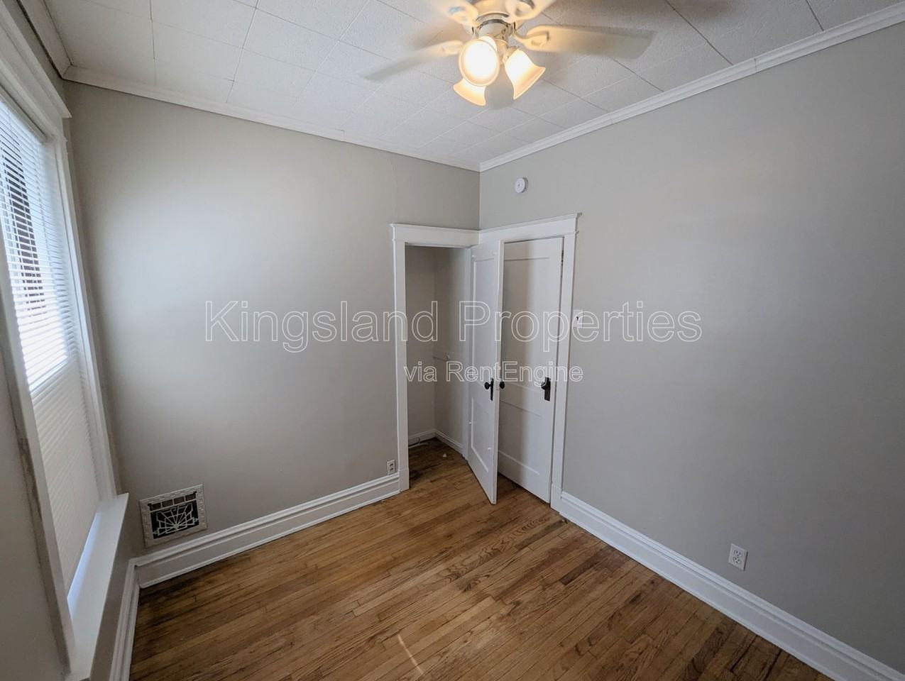 5707 Dewey Ave #1F - Photo 6 of 17