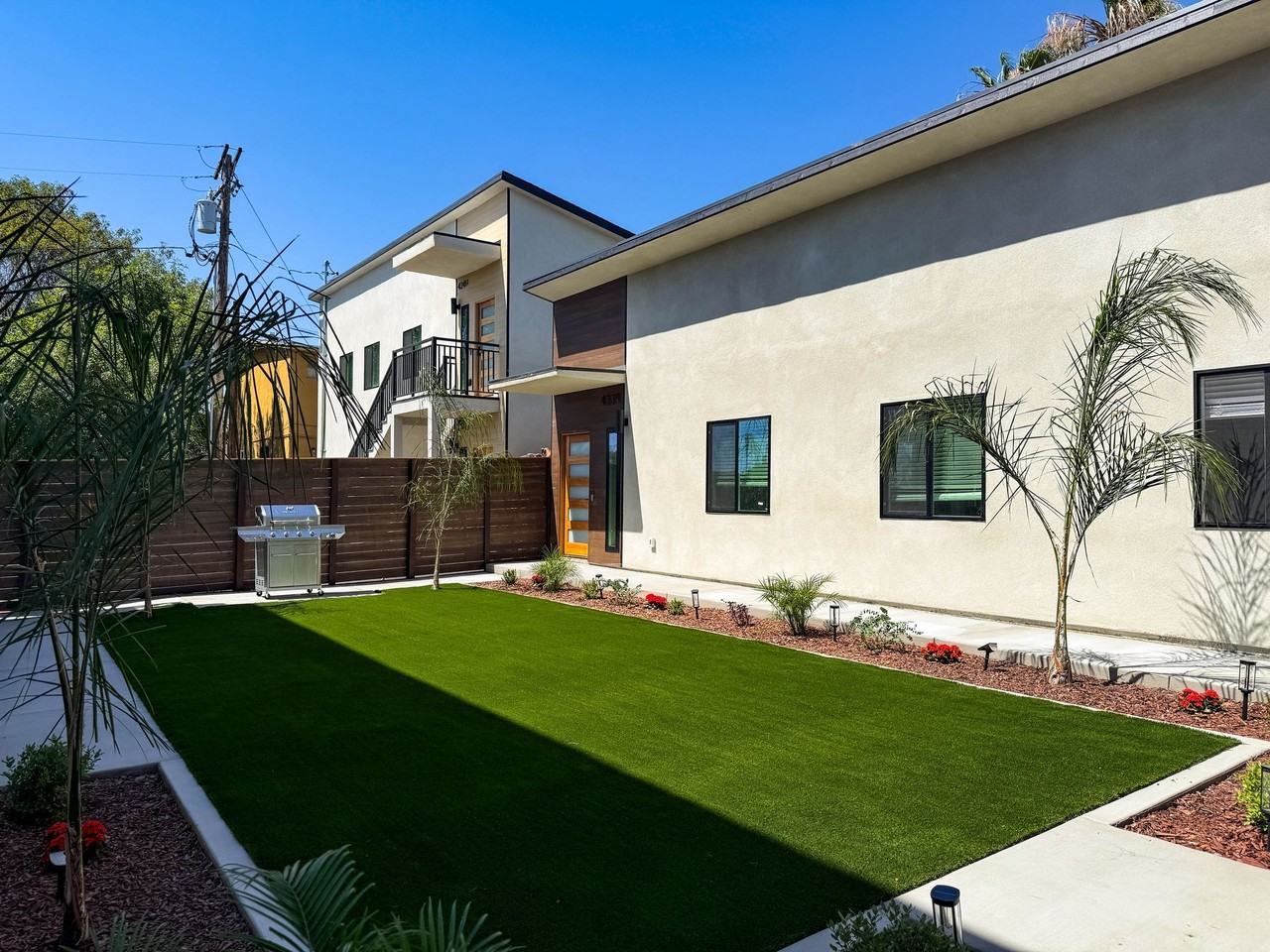 Park Villas La Mesa - Photo 4 of 40