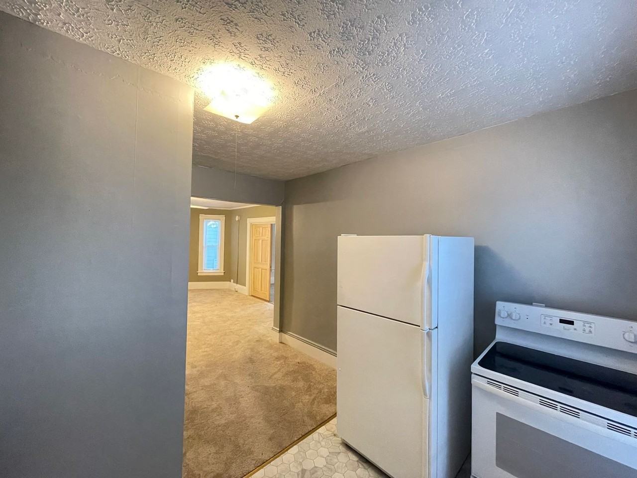 601 Hevey St #5 - Photo 6 of 15