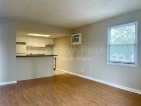 5101 Curry Ford Rd #4 - Photo 1 of 1
