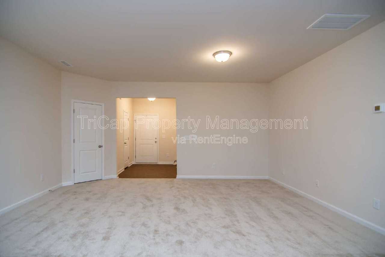 335 White Oak Ridge Dr - Photo 2 of 12
