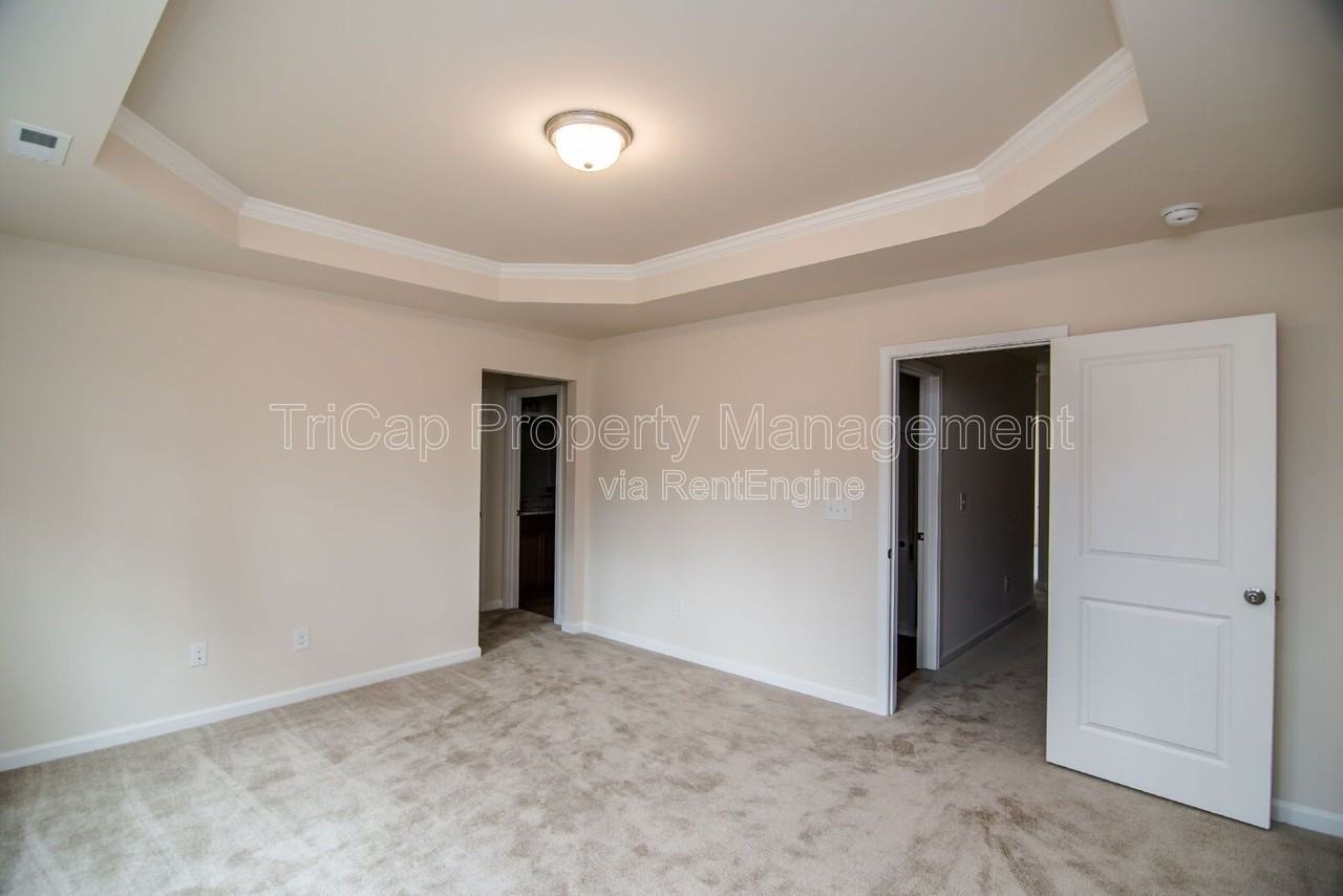 335 White Oak Ridge Dr - Photo 6 of 10