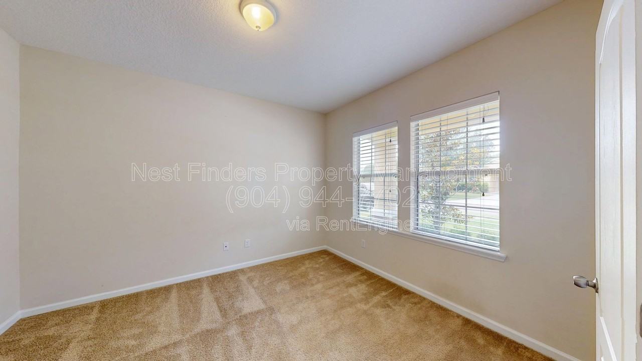 145 Woodfield Ln - Photo 3 of 35