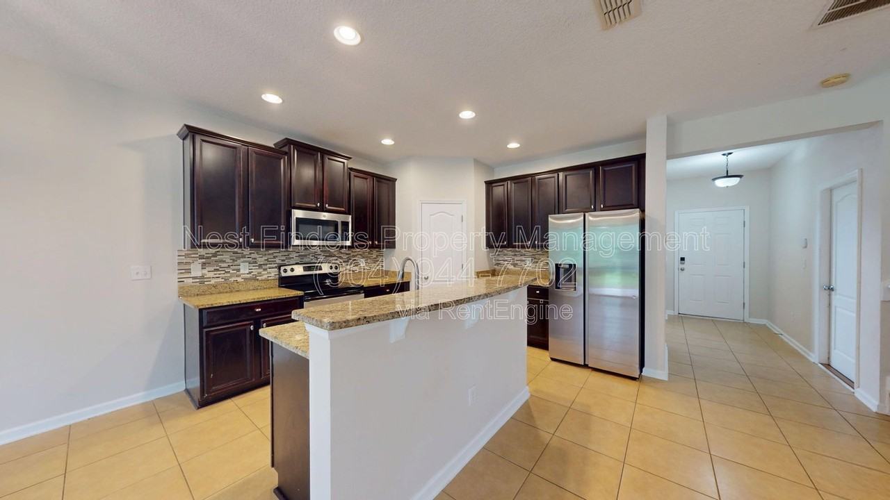 145 Woodfield Ln - Photo 7 of 35