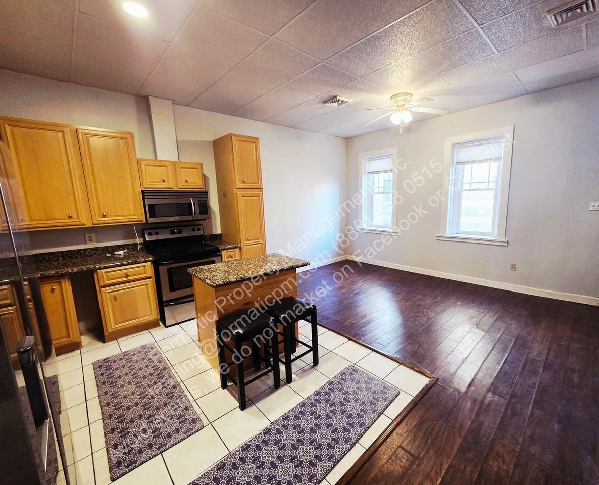 38 W Market St #3 - Photo 6 of 9