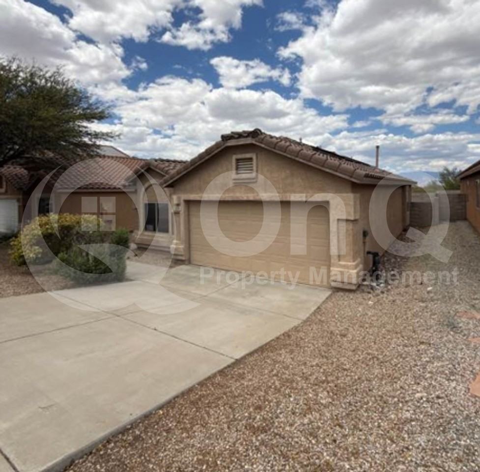 10591 E Ottoman Dr - Photo 2 of 16