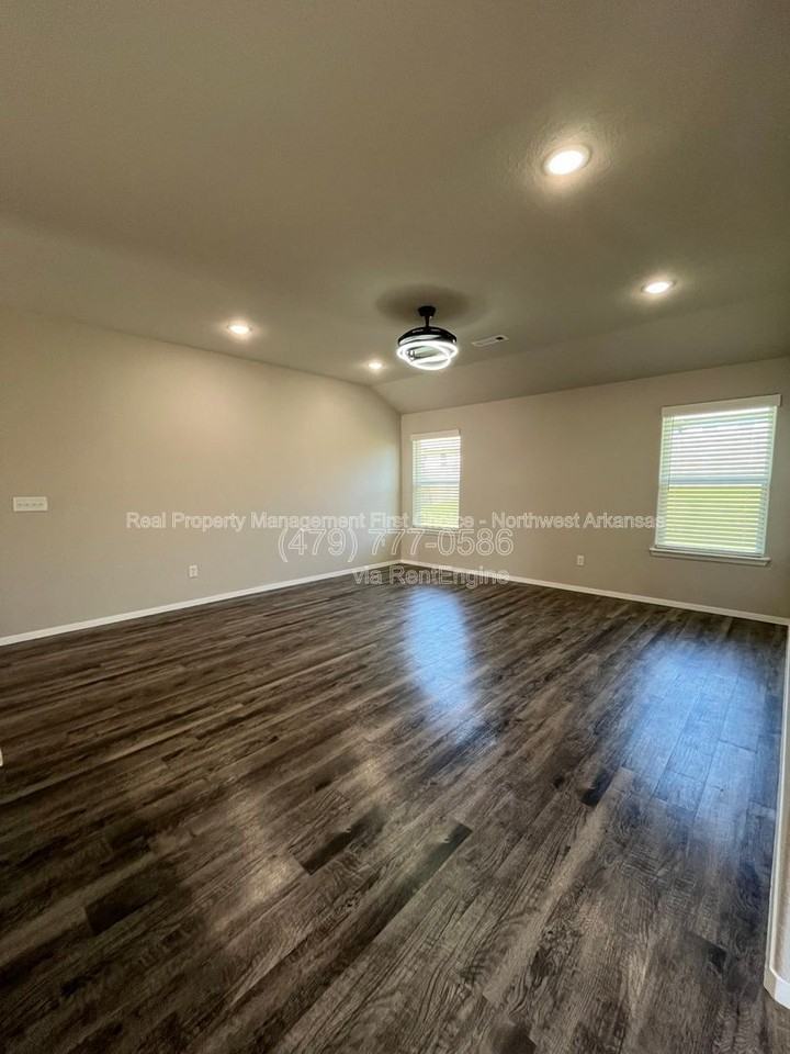 6902 Sw Whitmarsh Rd - Photo 4 of 27