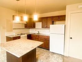 featured image of 443 W Chestnut St #6