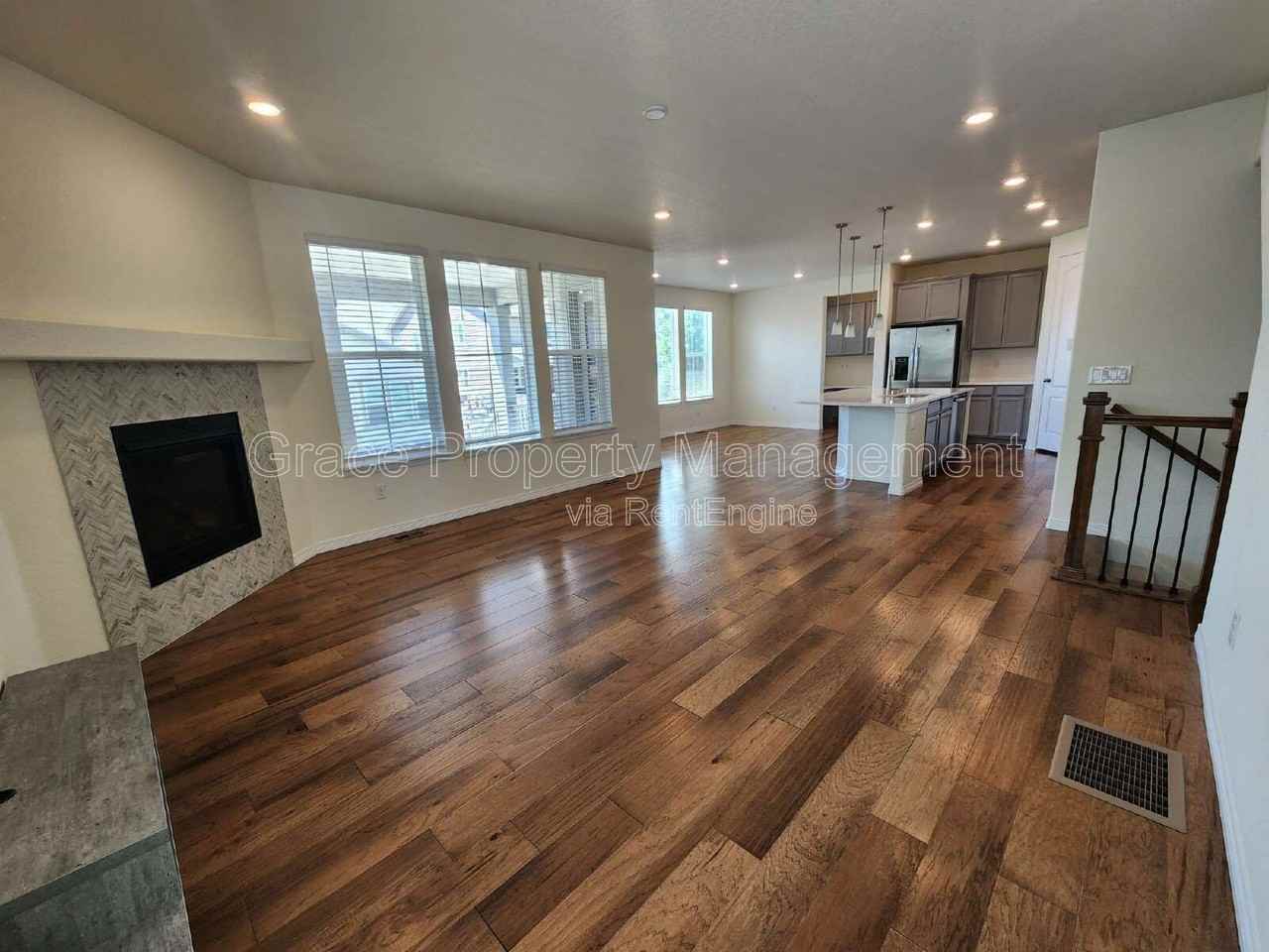 808 Byrd Dr - Photo 6 of 30